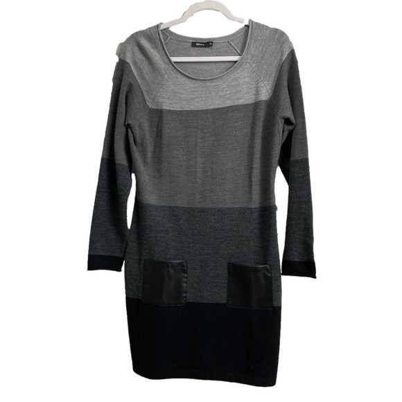 Reitmans Dresses & Skirts - ⭐️ Reitman's Gray & Black Colourblock Sweater Dress- size Medium